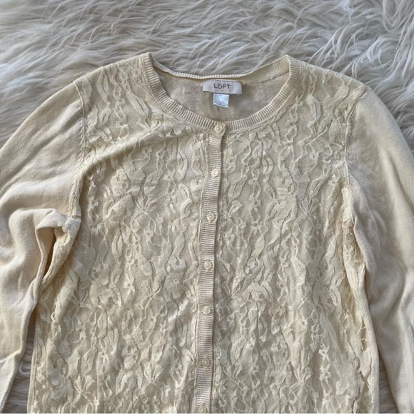 Ann Taylor loft cream lace front king sleeve cardigan button sweater - Picture 4 of 10